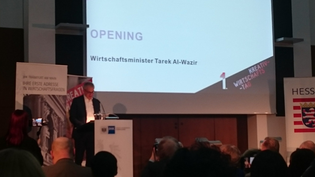 Tarek Al Wazir bei der Eröffnung des 1. Kreativwirtschaftstages Hessen in der IHK Frankfurt
